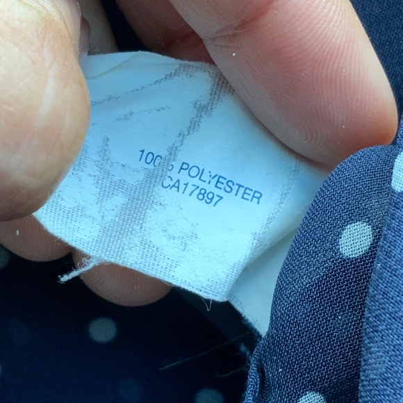 AMERICAN EAGLE Sleeveless Blouse Polka dot blue and white. Size XS. - Picture 8 of 8